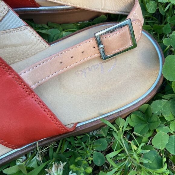 Clark  Thong Sandals  Size 9.5 - Picture 4 of 7